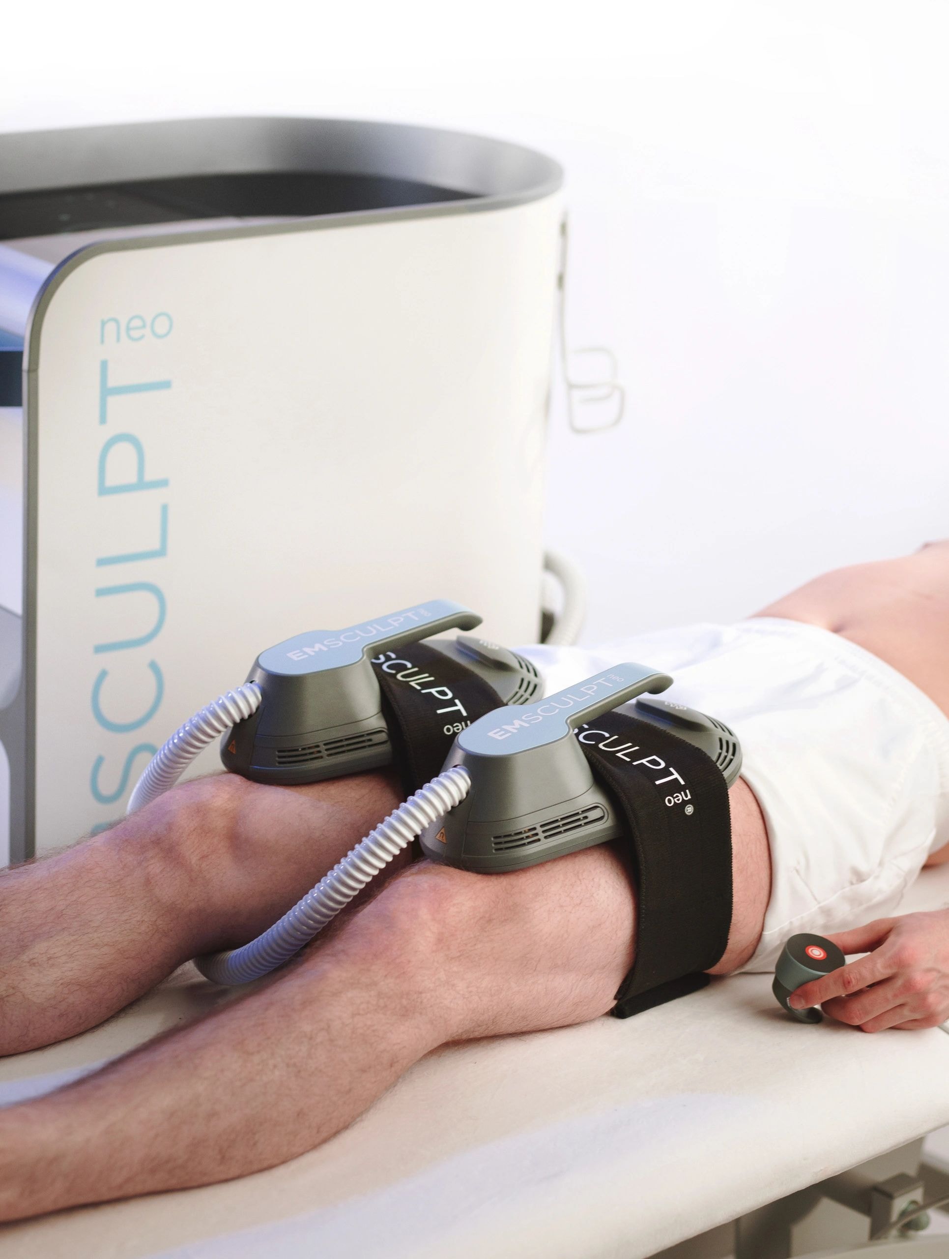 EMSculpt NEO treatment at Clinique en Beauté
